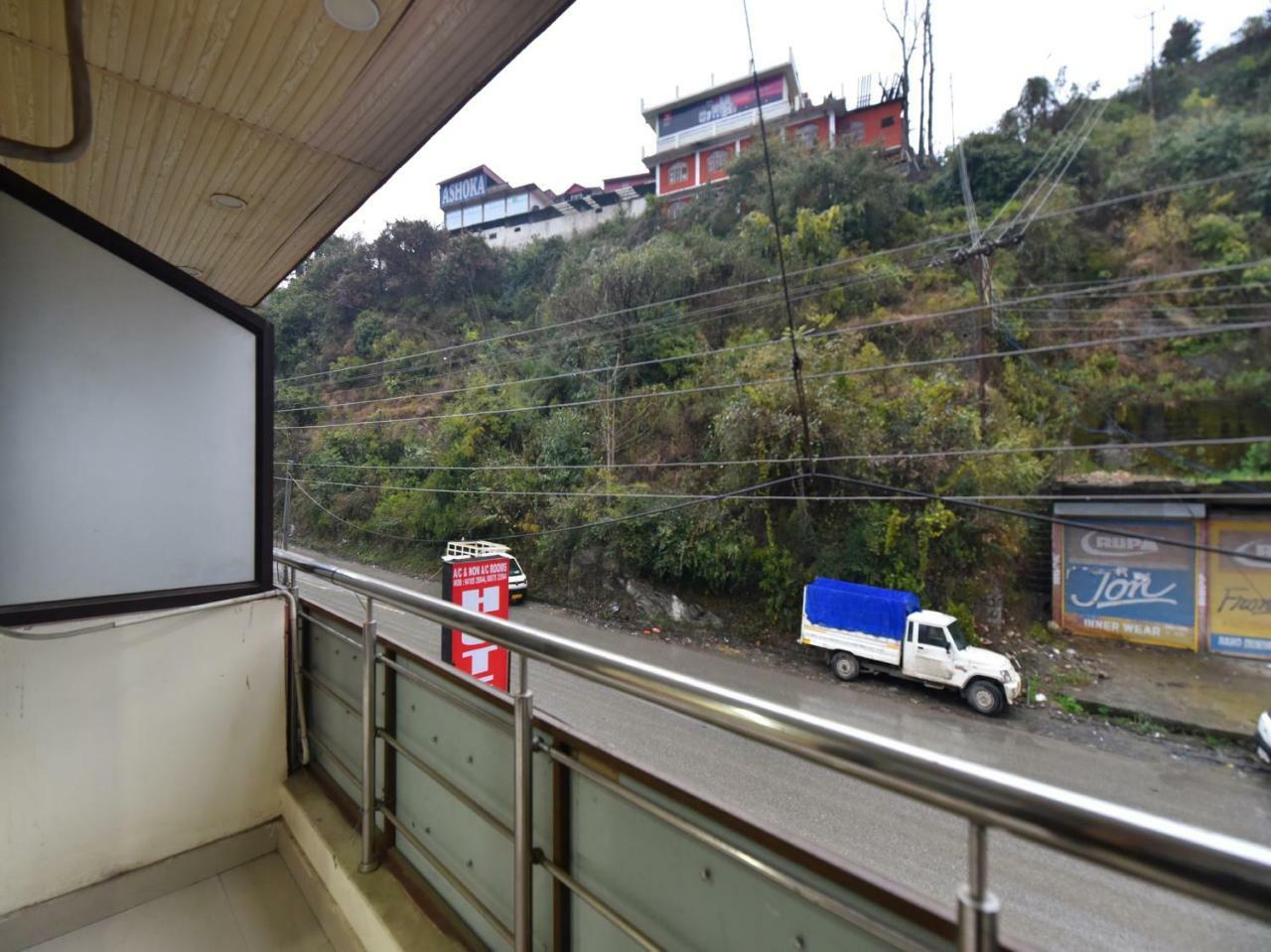 Oyo 28027 Hotel Dhruv Mandi Extérieur photo