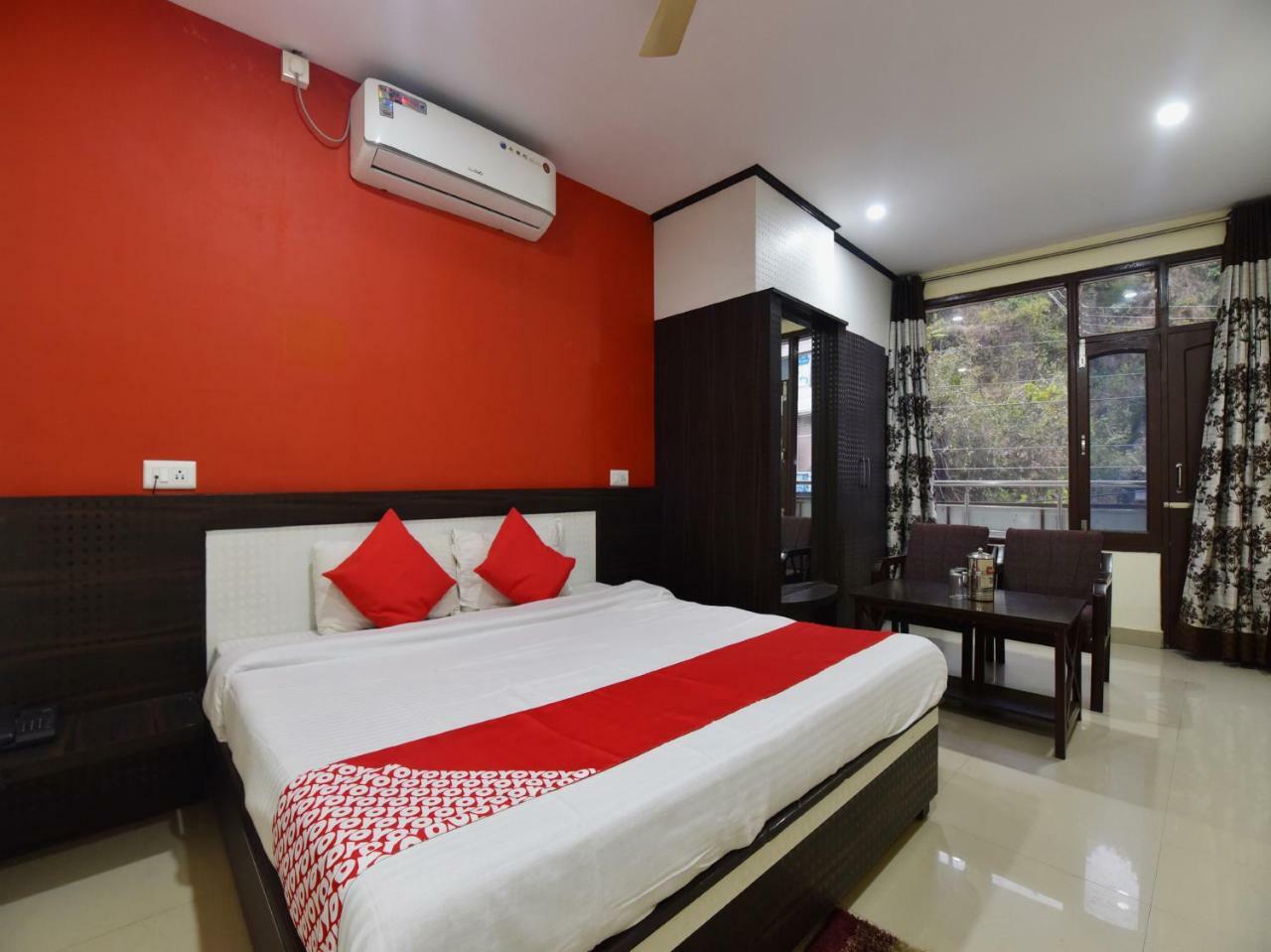 Oyo 28027 Hotel Dhruv Mandi Extérieur photo